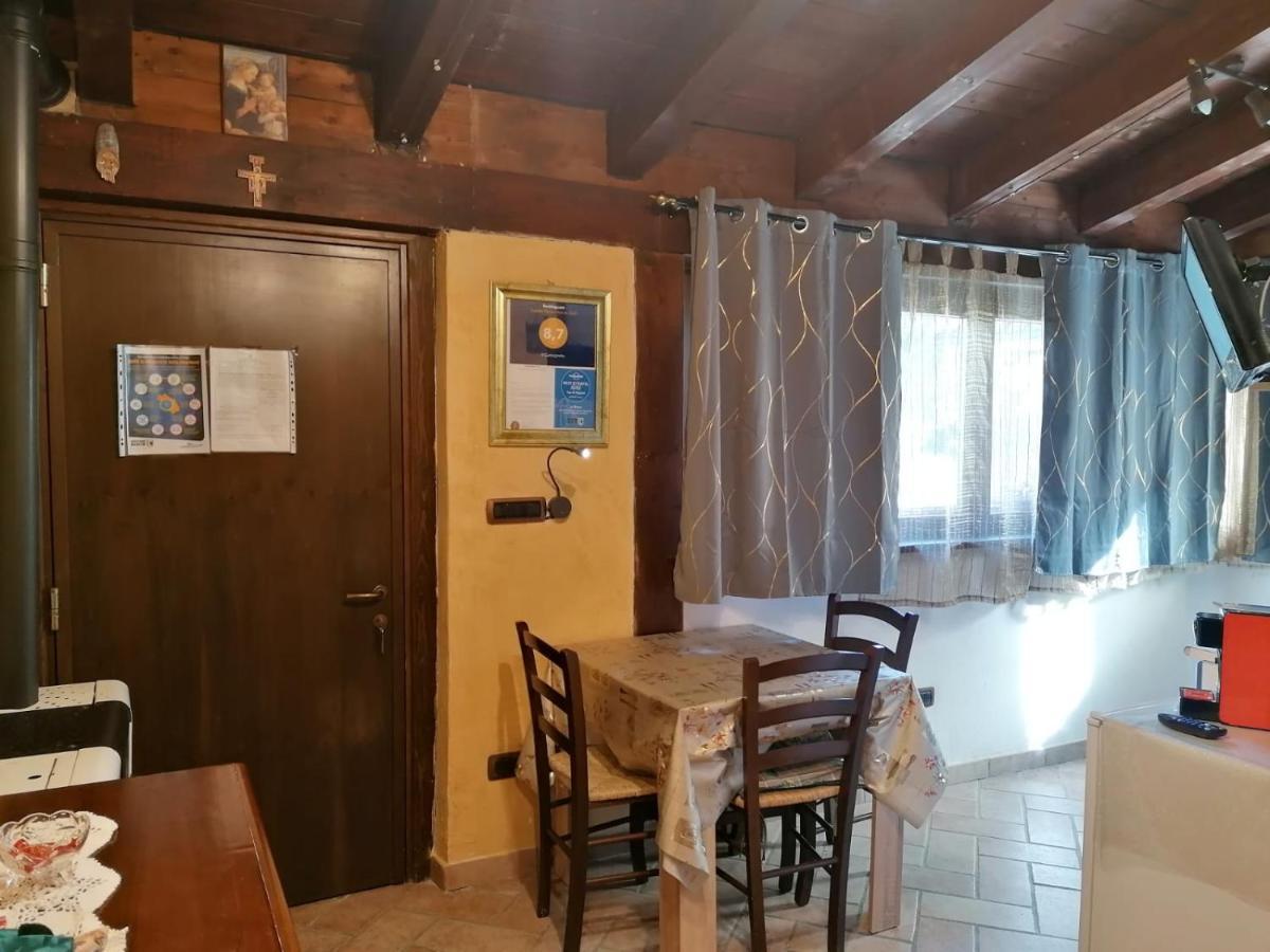 Il Castagneto Acomodação com café da manhã Camerino Exterior foto