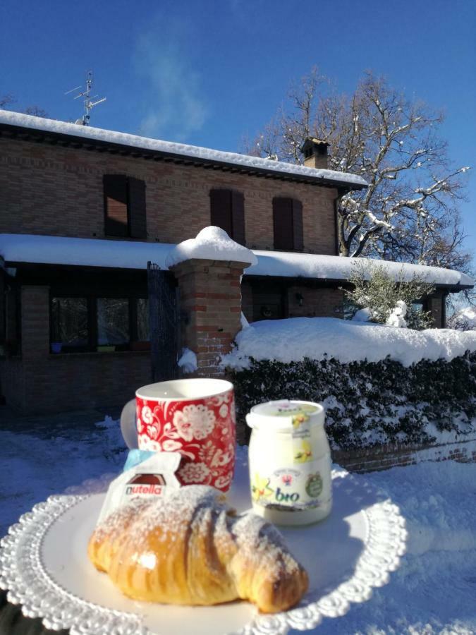 Il Castagneto Acomodação com café da manhã Camerino Exterior foto